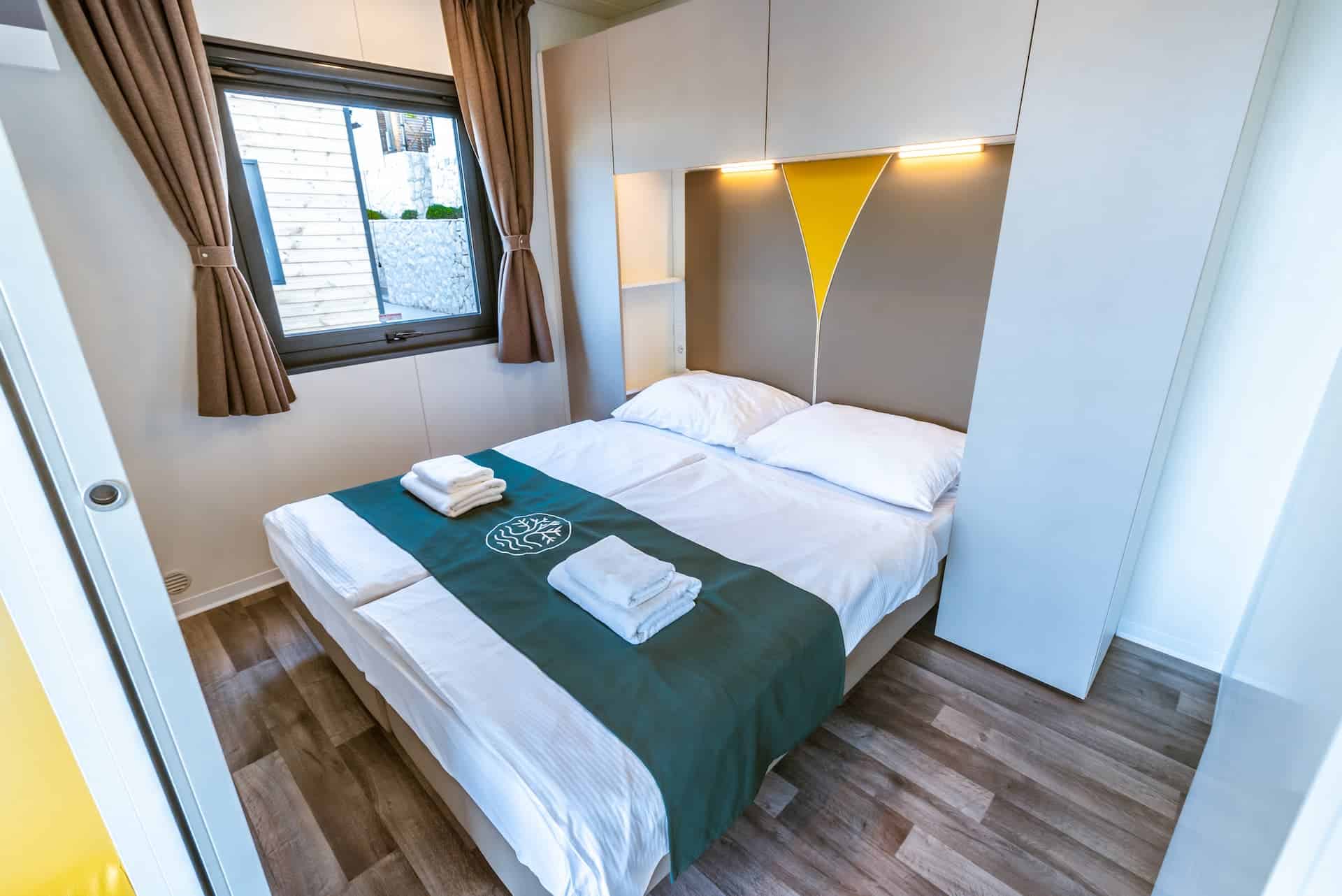 Luxury couple villa with kitchenette - bedroom